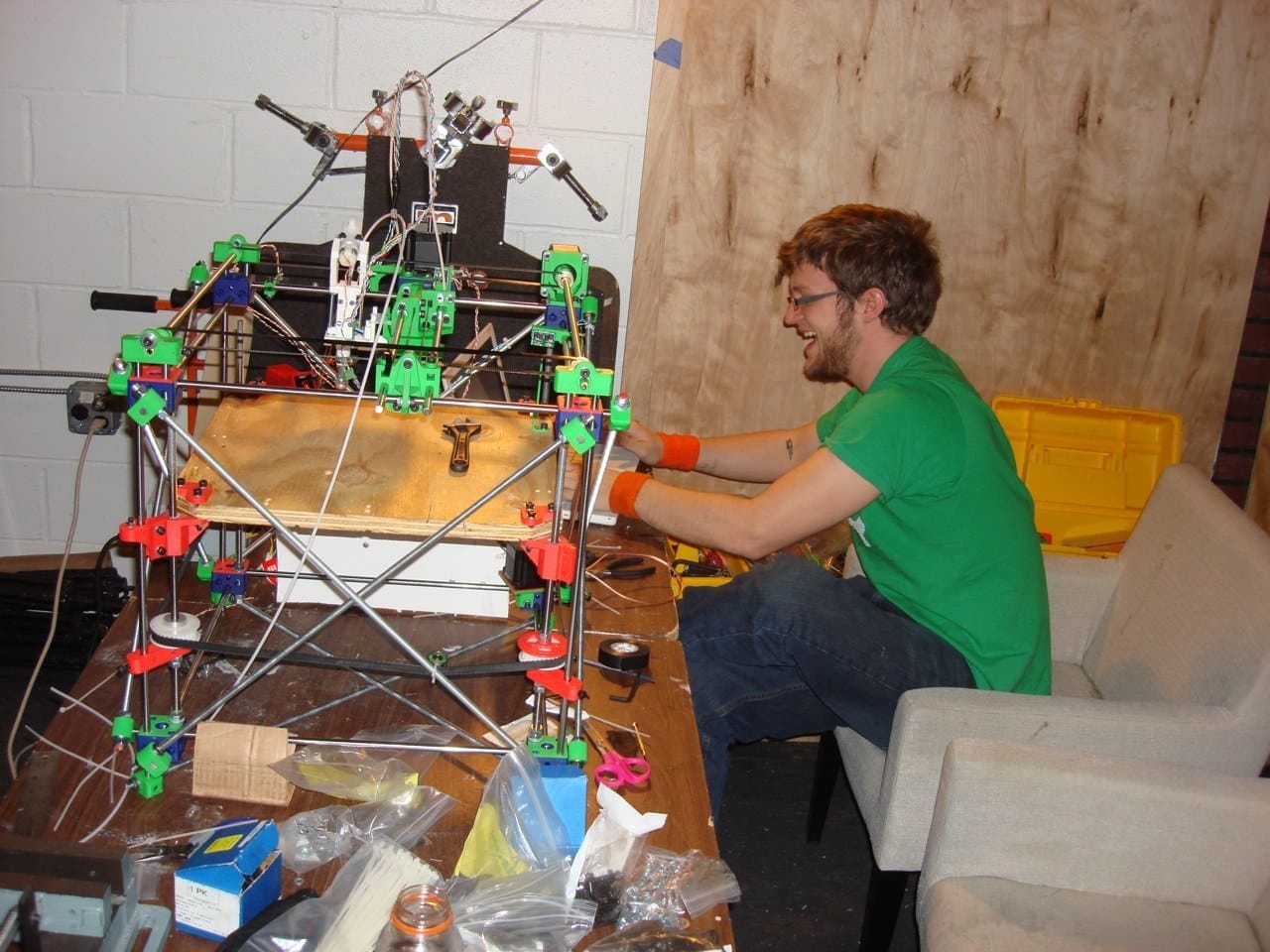 RepRap Darwin, the first RepRap design, a cube of threaded rods with printed plastic corners